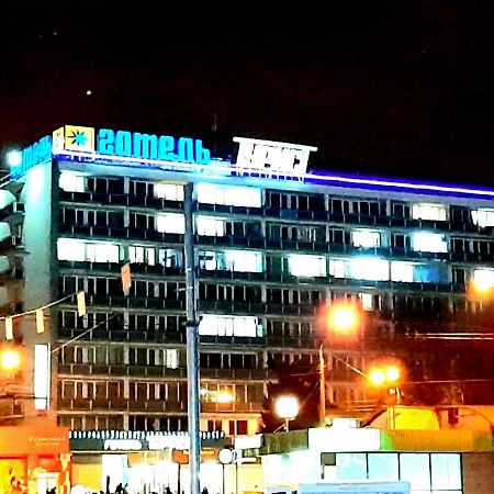 Tourist Hotel Харков Екстериор снимка