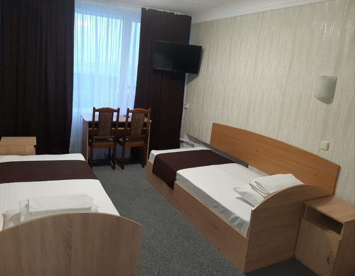 Tourist Hotel Харков Екстериор снимка