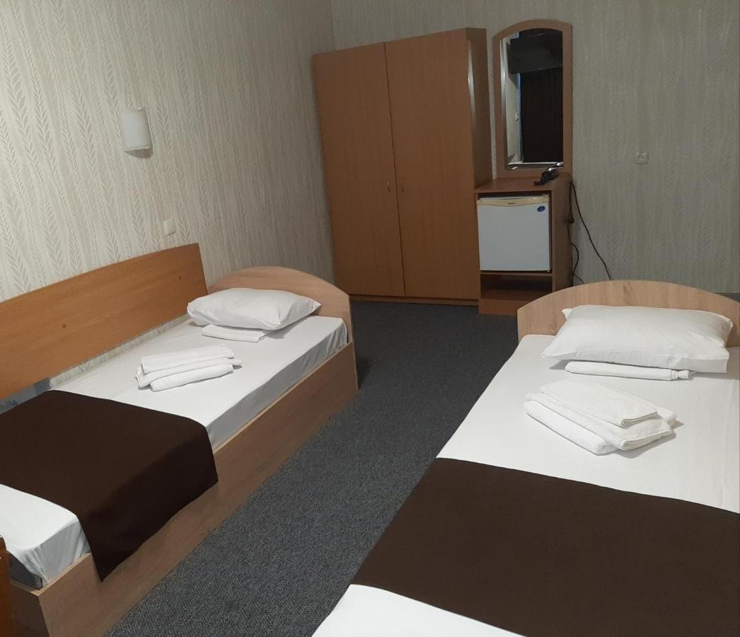Tourist Hotel Харков Екстериор снимка