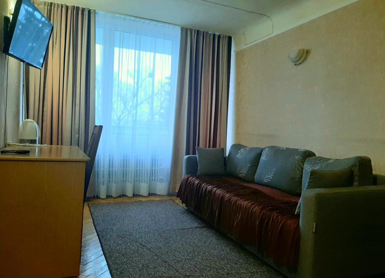 Tourist Hotel Харков Екстериор снимка